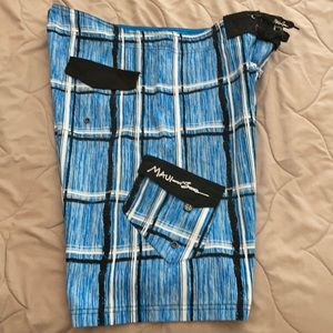 MAUI & SONS Size 34 Board Swim Shorts